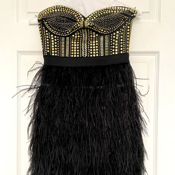 arc & co | Dresses | Black Gold Strapless Feather Cocktails Dress | Poshmark arc & co | Dresses | Black Gold Strapless Feather Cocktails Dress | Poshmark